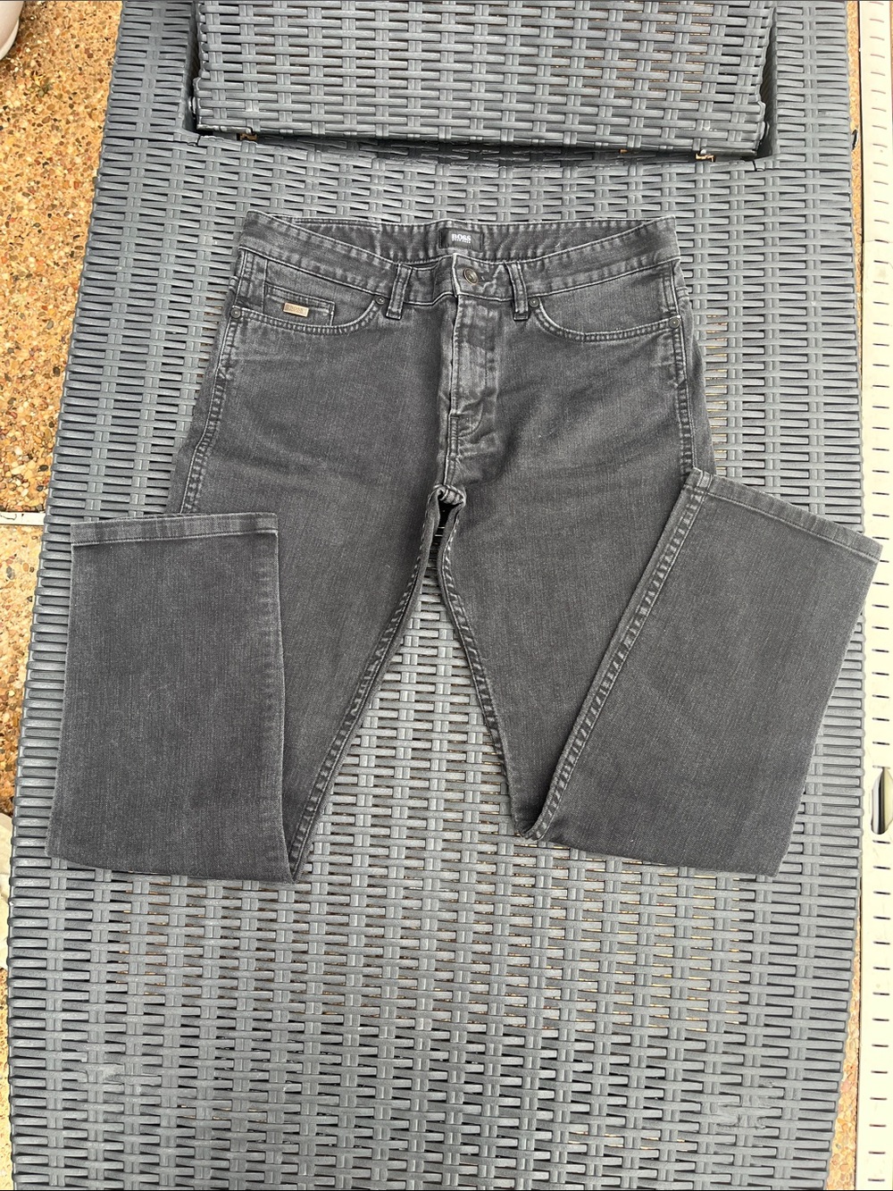 Hugo Boss Men's Dark Gray Slim Straight Jeans gently used (33/34